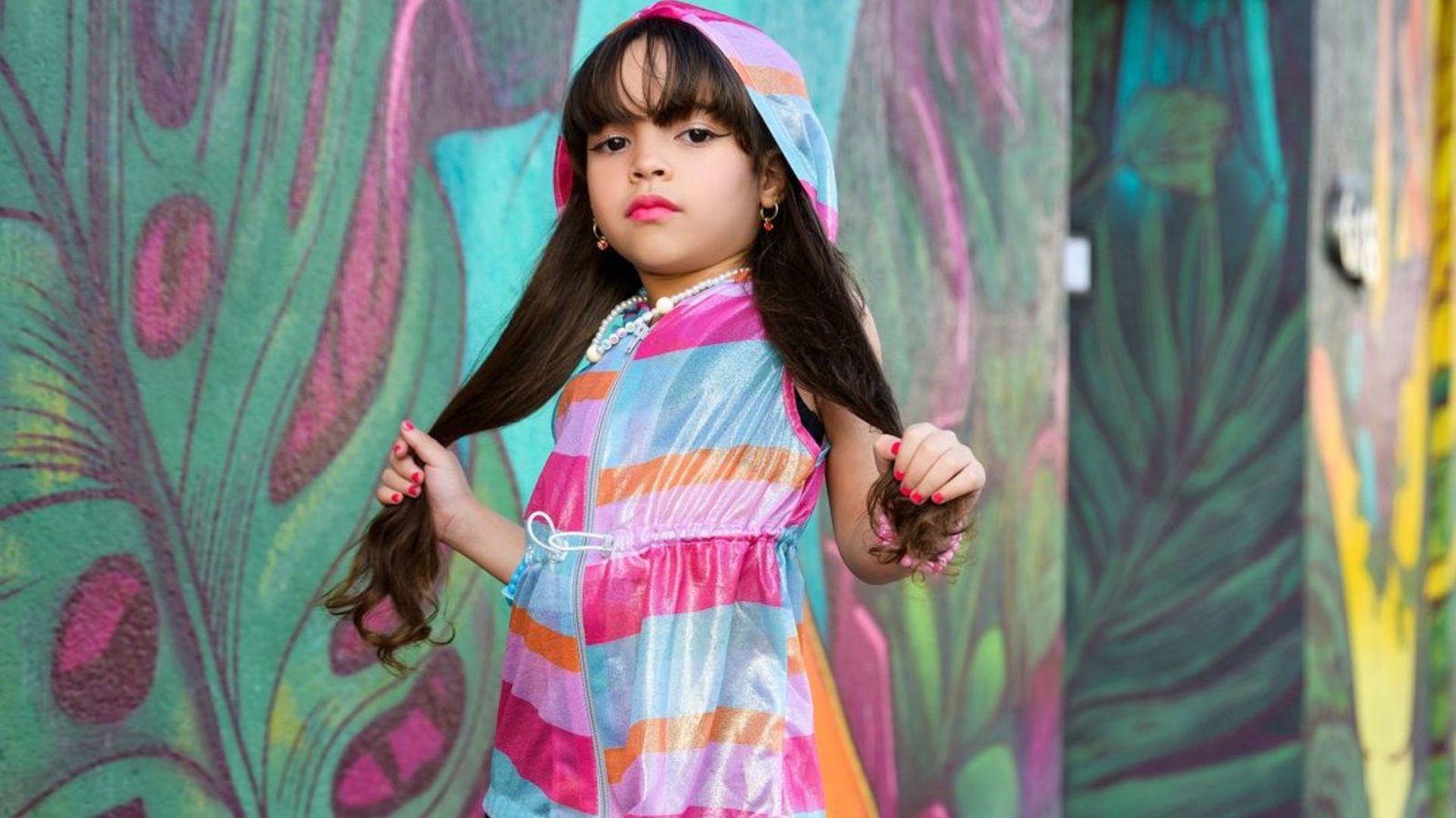 Sophia Emanuelly, sua beleza e sua inteligência encanta as redes sociais