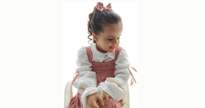 Lara Lobo: A Pequena Estrela das Redes Sociais que Conquista Corações