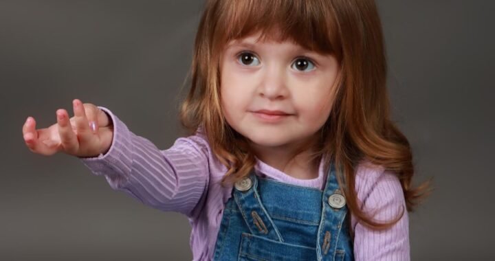 Estrela em Ascensão: Laura Trevisan Brilha nas Redes Sociais