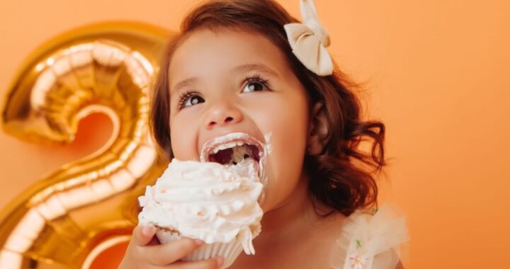 Liz Camargo: A Pequena Influenciadora que Encanta com seu Carisma e Alegria