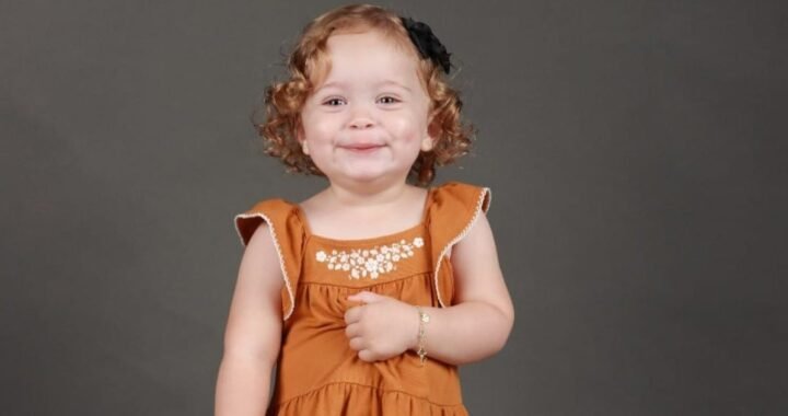 Eloah Porcher: A Baby Influencer que Conquista Corações com Sua Alegria e Espontaneidade