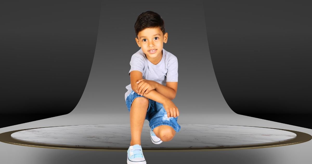 Theo Lucca: A Nova Promessa das Passarelas e Redes Sociais