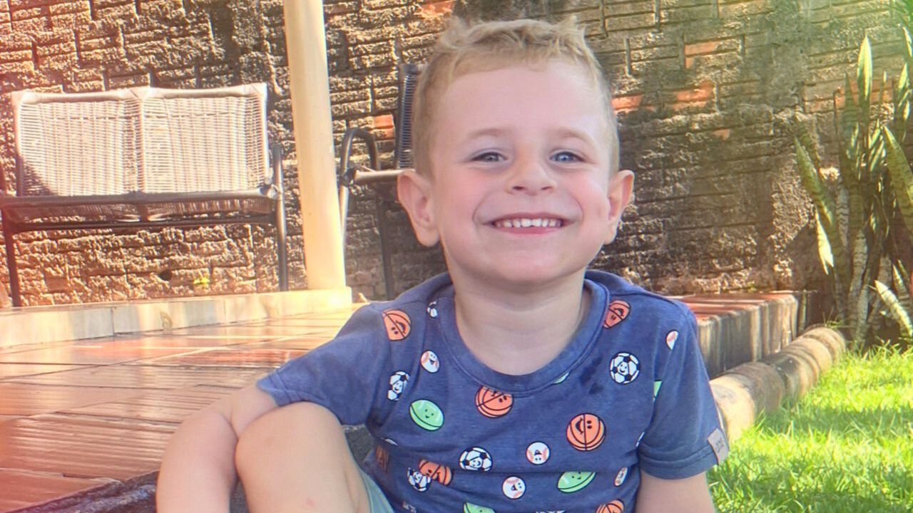 Felipe Luiz: O Pequeno Influenciador que Encanta com Suas Descobertas